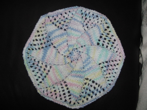 yarn along -13 Aug (1000x750)